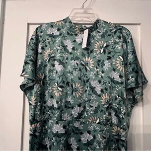 NWT Ann Taylor Size 12 green floral print dress.